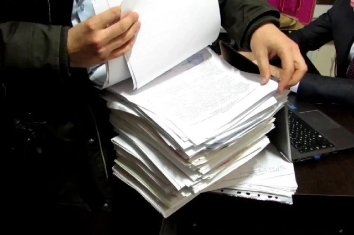    Снова обыски.