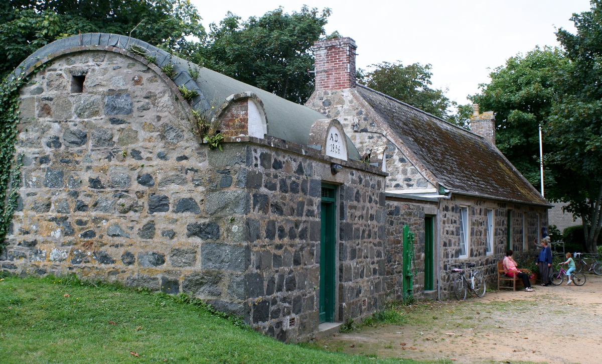 Самая маленькая тюрьма в мире для 2 осуждённых: 11,3 кв. метра каменного мешка