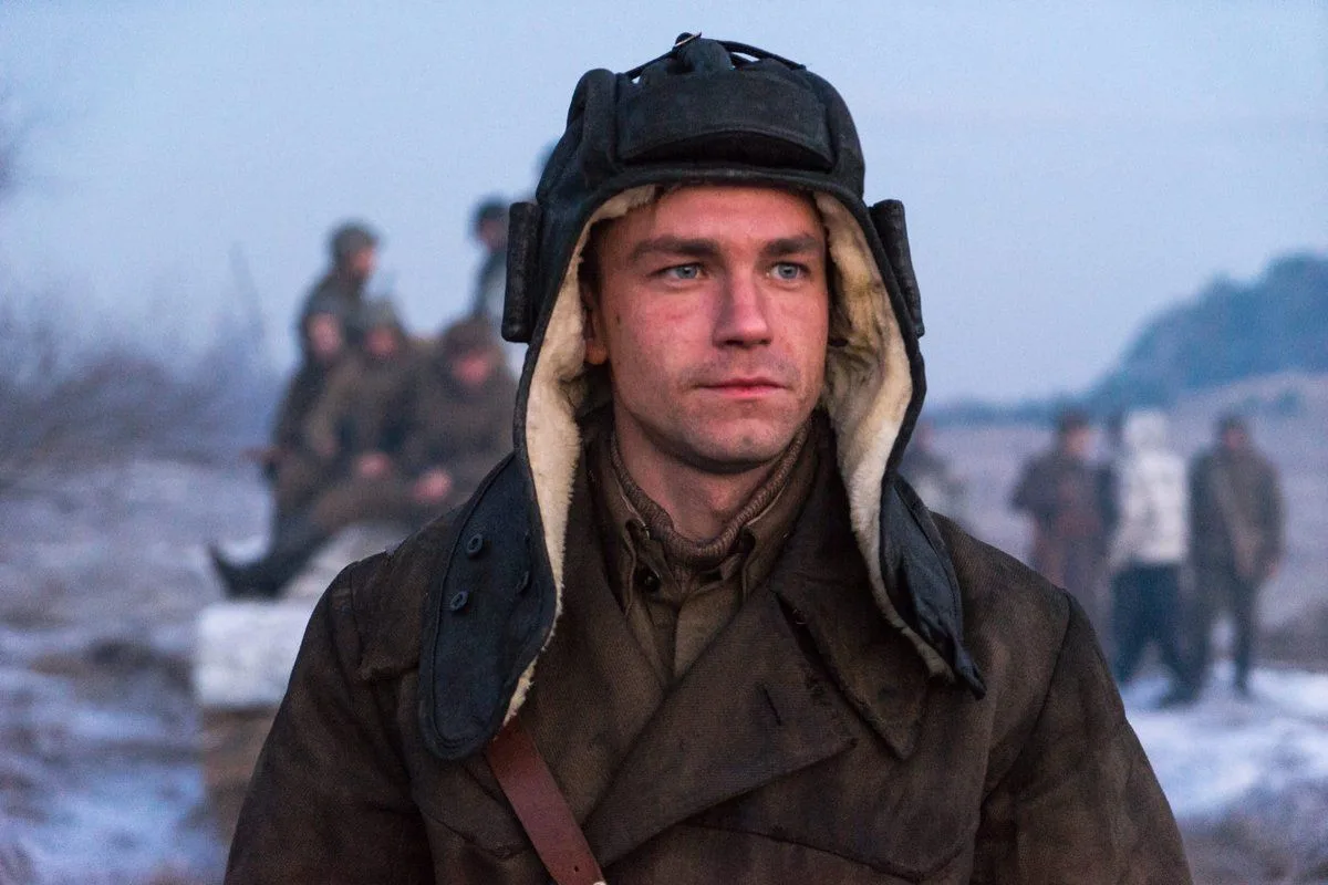 В роли Ивушкина он мне понравился, если честно...