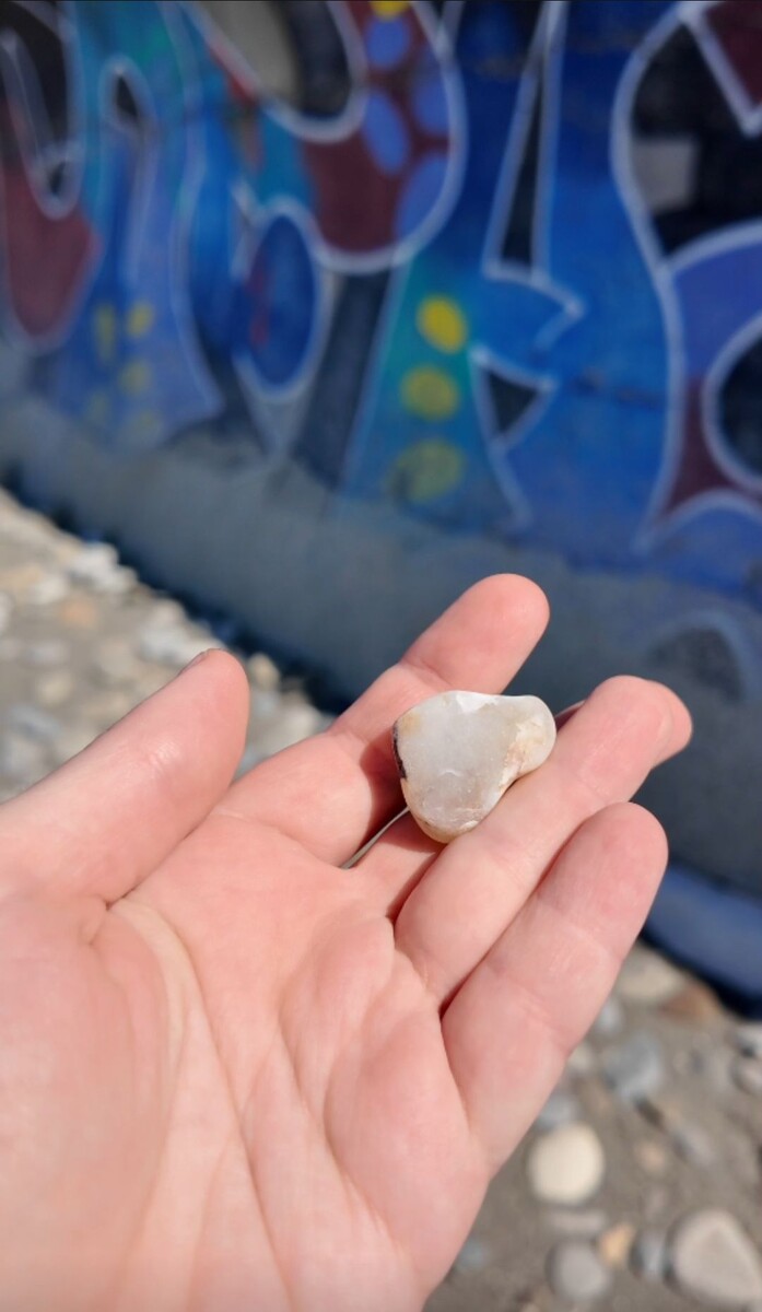 Загадочный каменный малыш. Кто он? 