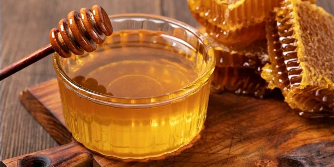 Выяснили, становится ли мёд вредным, если добавить его в горячий чай