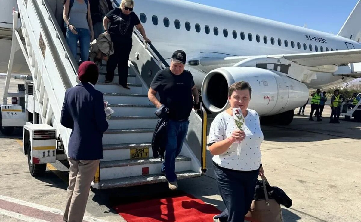    В Шарм-эль-Шейх прибыл первый чартер из Краснодара