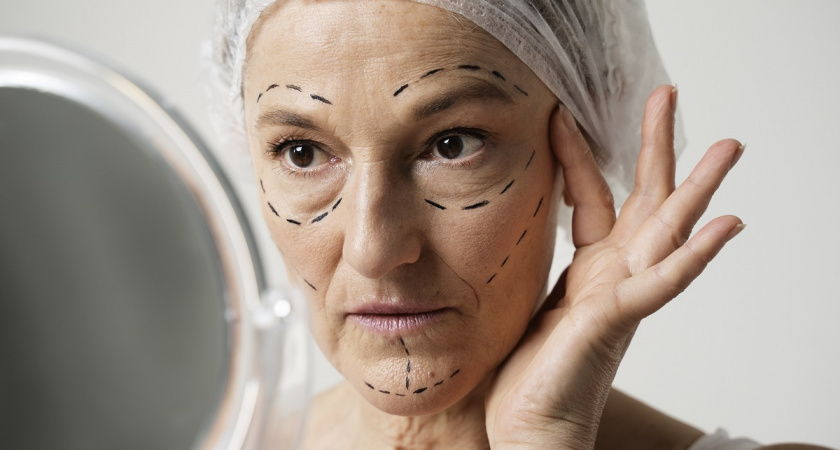    Омоложение наоборот: топ-3 процедуры, которые старят лицо - превратят в старушку раньше времени