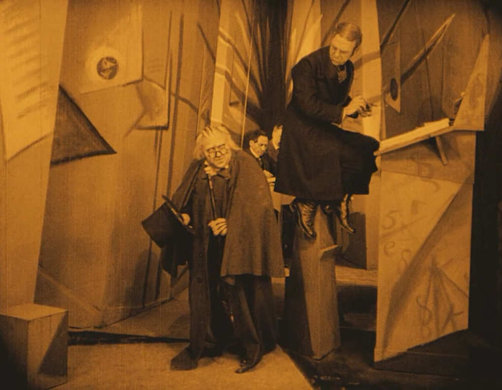 Кадр из фильма Роберта Вине «Кабинет доктора Калигари» (Das Cabinet des Dr. Caligari 1920)