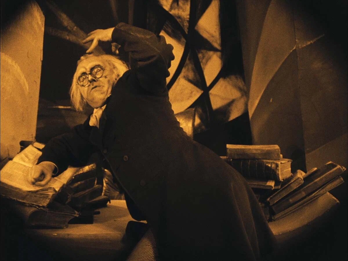 Кадр из фильма Роберта Вине «Кабинет доктора Калигари» (Das Cabinet des Dr. Caligari 1920)