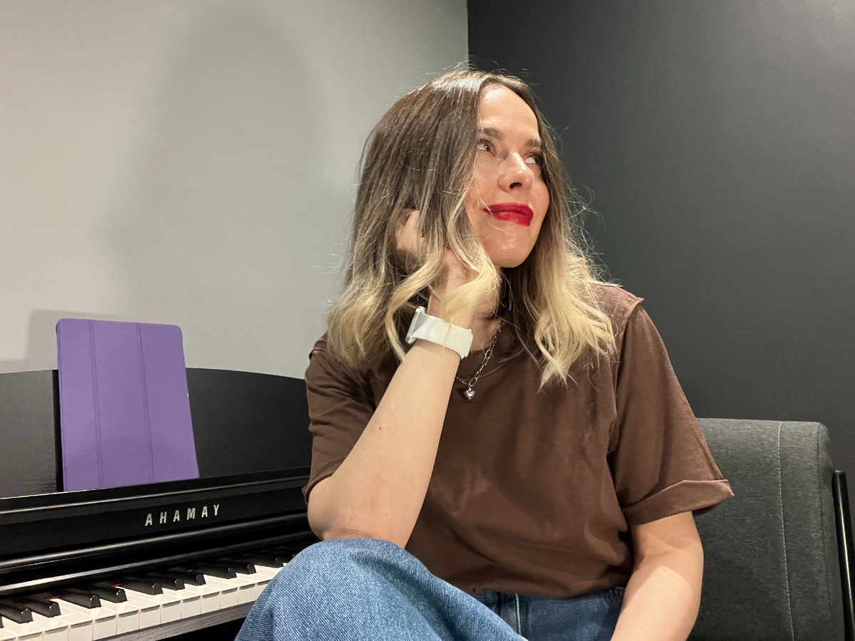 Юлия Кантонистова - вокалистка, музыкант, продюсер, автор обучающих курсов вокала