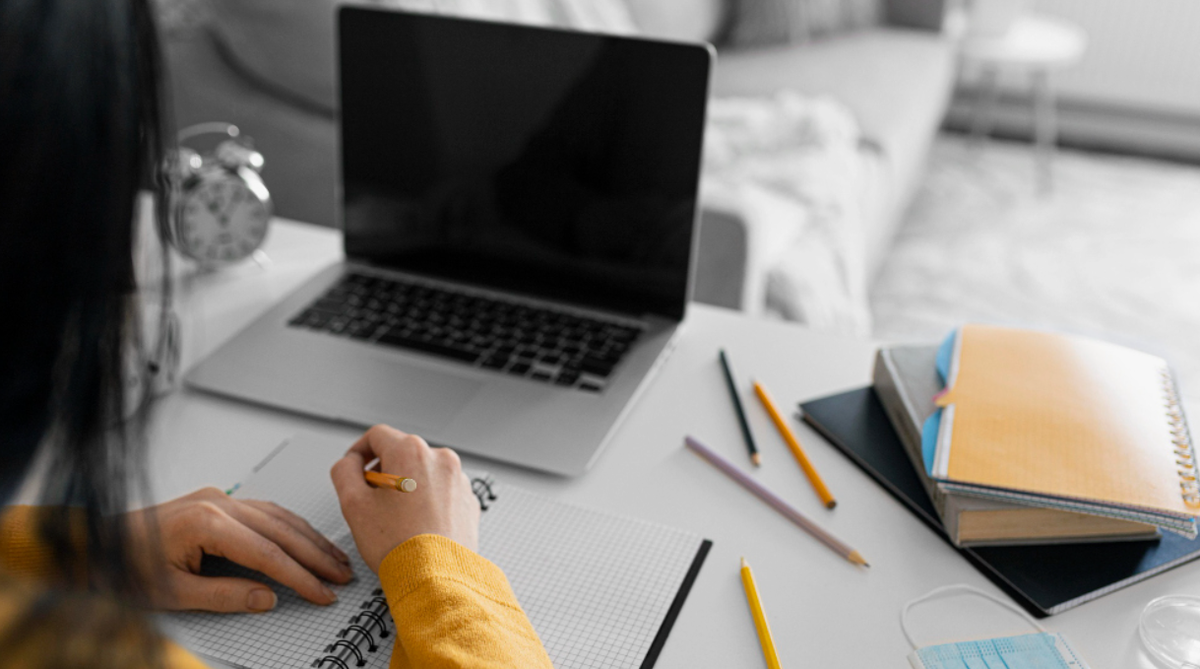 Финансовый аналитик с дистанционным обучением