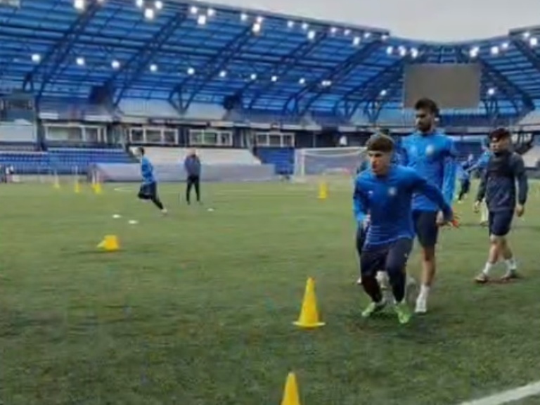    Главный тренер ФК «Оренбург» о подготовке к матчу с ФК «Сочи»: «Нам важно поверить в себя и порадовать болельщиков»