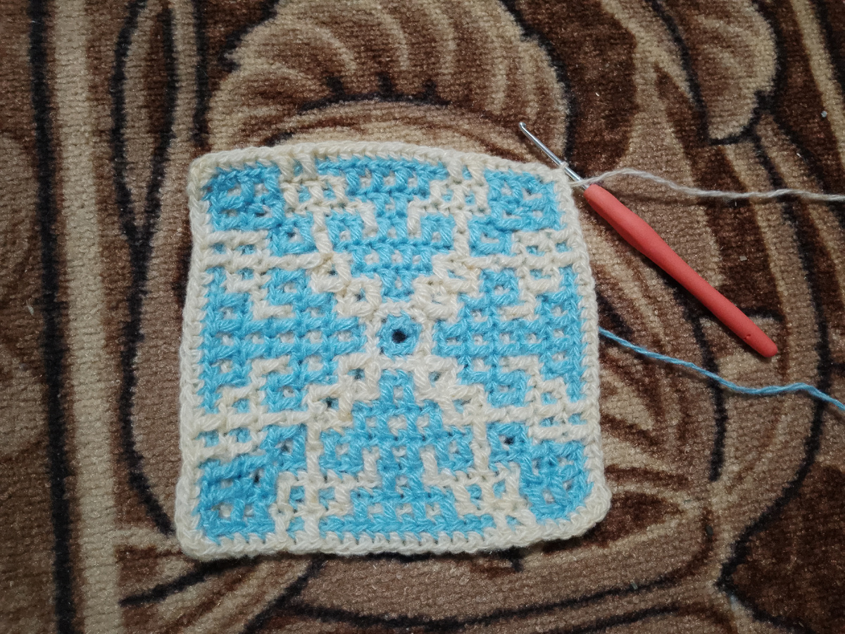 Снежинка. Мозаичное вязание из центра