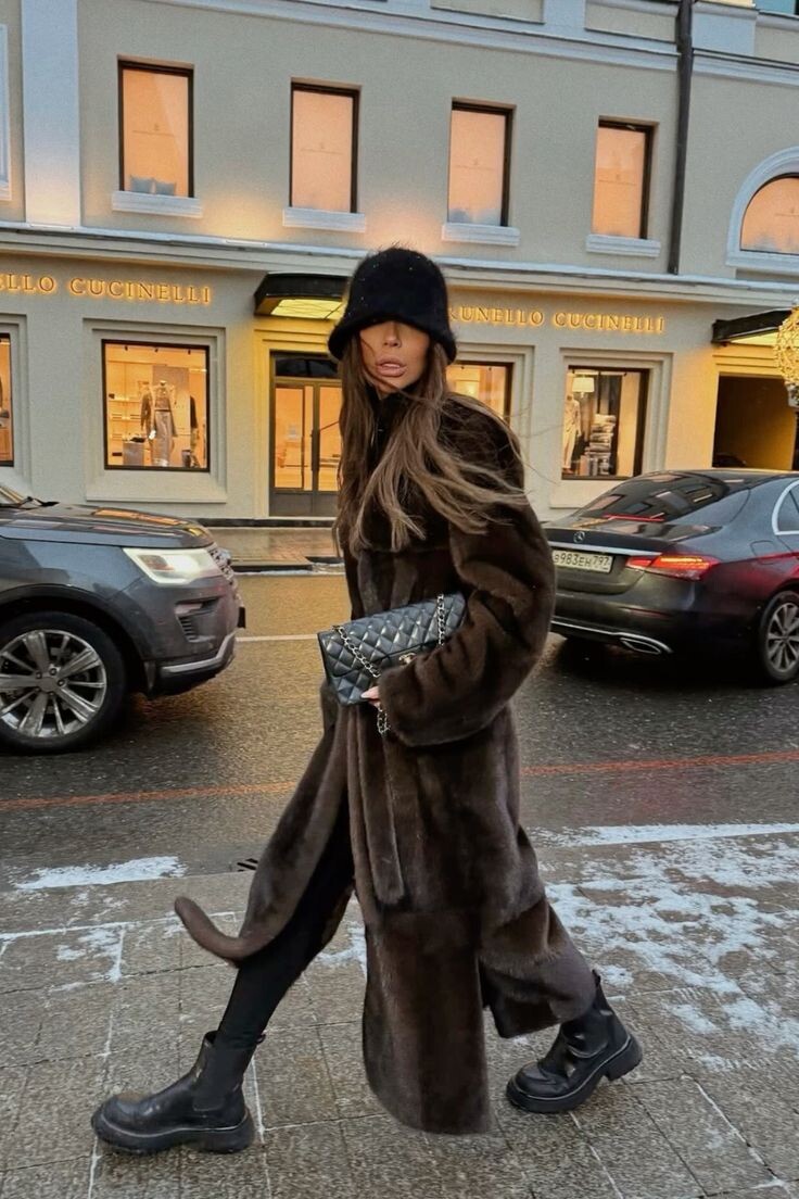 Норковая шуба: как и с чем носить зимой (фото тут и далее ru.pinterest.com)