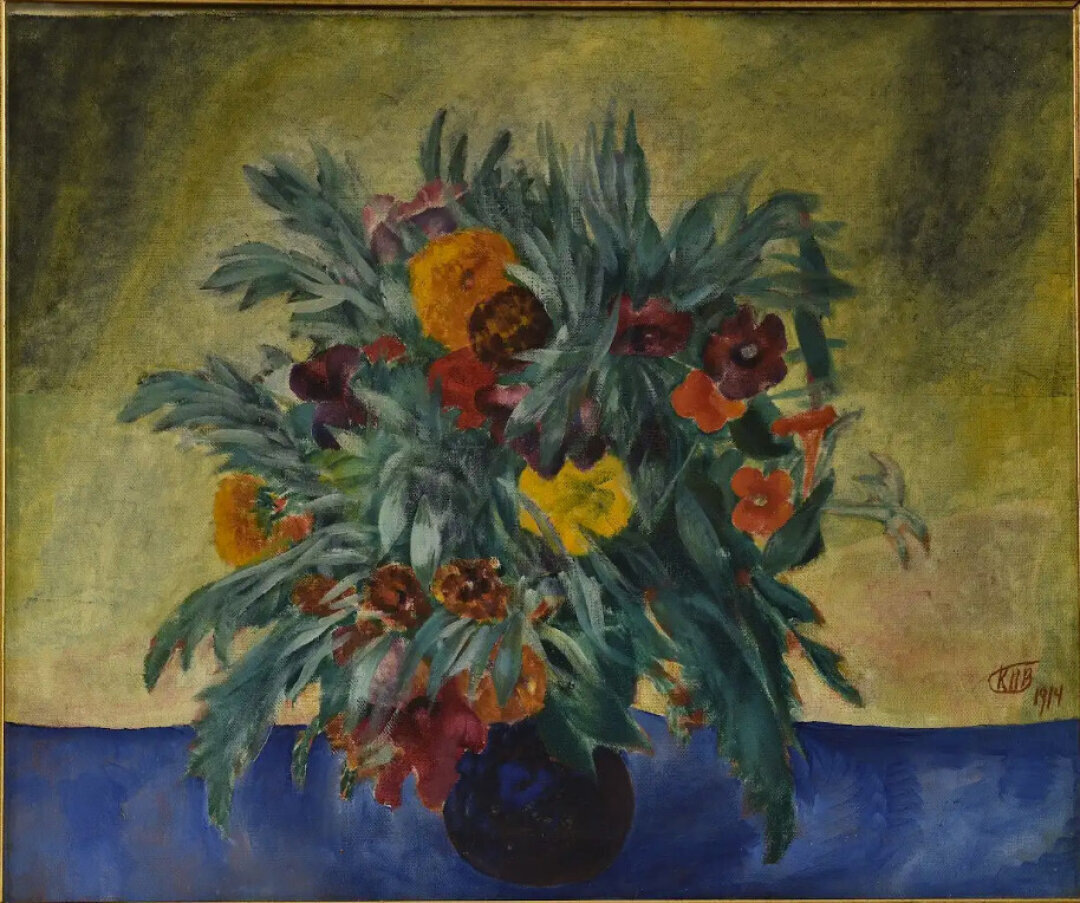    Кузьма Петров-Водкин. Цветы. 1914 Фото: Изображение предоставлено Собака.ru KGallery, коллекция Куниных