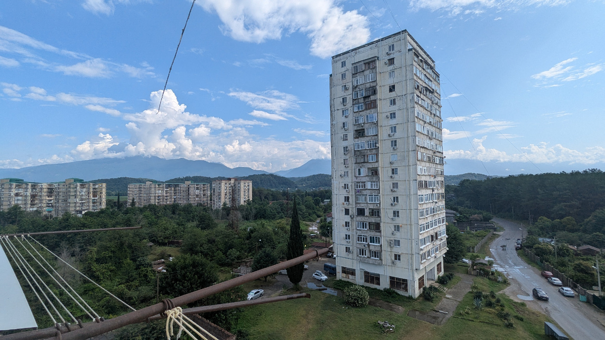 В таком доме жили в Абхазии
