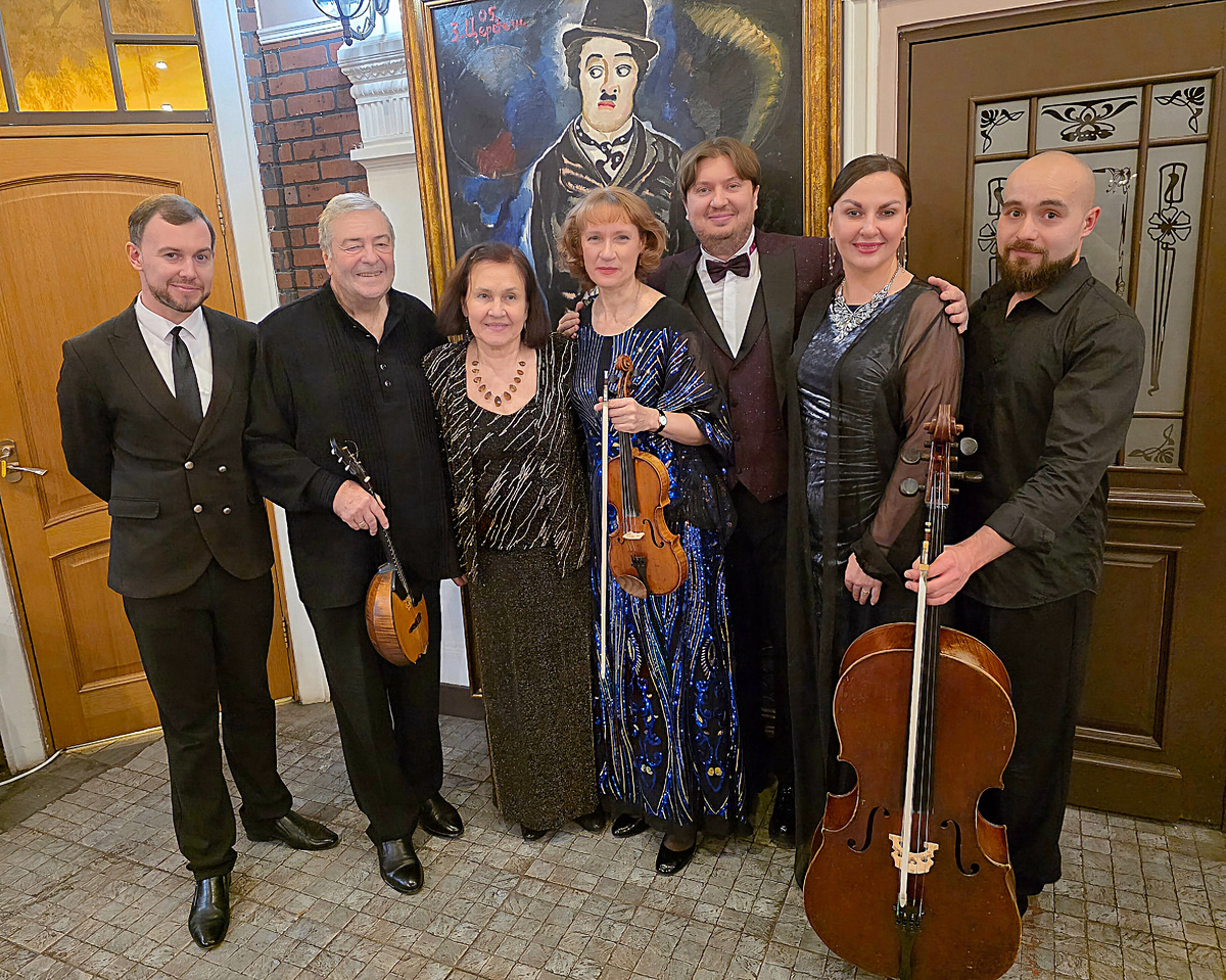 Артём Косыгин, народный артист России Александр Цыганков, заслуженная артистка России Инна Шевченко, Ирина Павлихина, Илья Ушуллу, Ольга Гужова, Святослав Тарасов