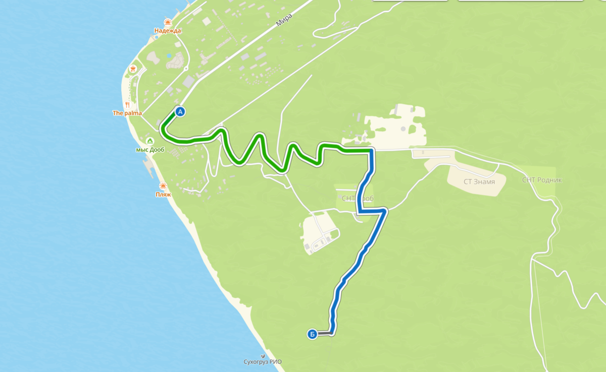 А это уже вариант на машине.  Но лучше на  седане так близко не спускаться. Очень большие камни. Фото: Книга Приключений