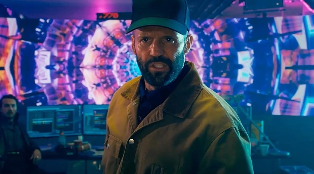     Кадр из фильма «Пчеловод» (2024)