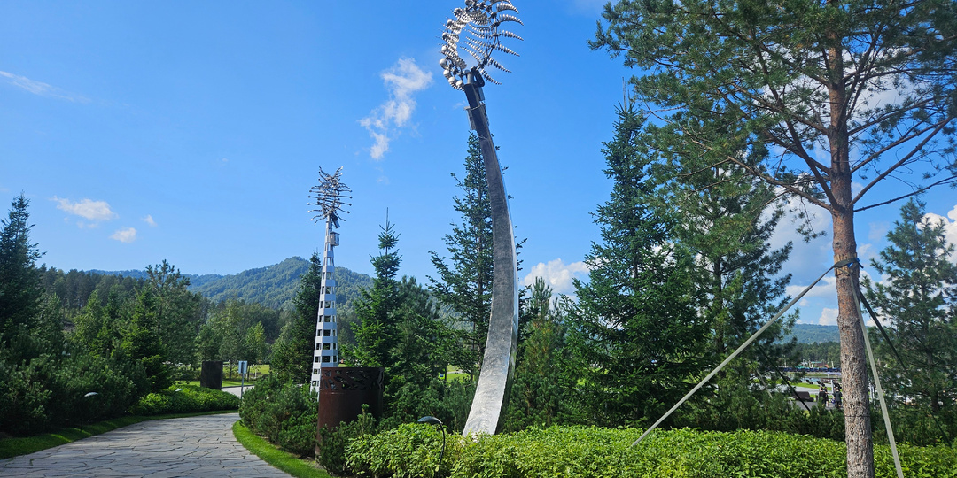 "Гламурный" Манжерок, православный Чемал и горные духи - можно ли найти тишину на популярном Чемальском тракте?