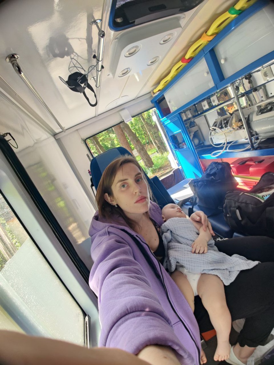 Едем на скорой 