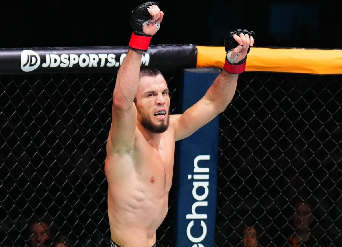     Yahoo Sports: Умар Нурмагомедов уверенно вернулся после поражения и снова - на пути к титулу