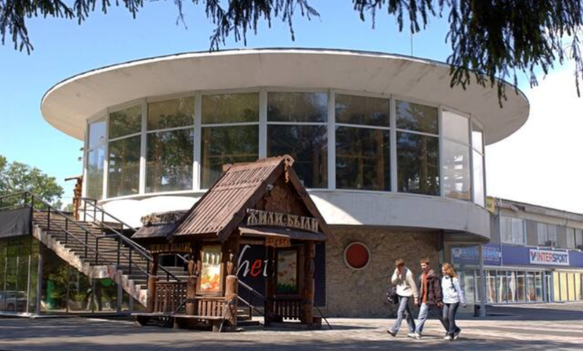 Время шло, ресторан менялся, но суть осталась та же – гриб, как был, так и есть.