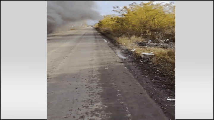    Очень показательное видео: вражеские военные неторопливо, почти в развалку выходят из машины и ждут, пока русский дрон её сожжет. Источник: ТГ-канал "Военный Осведомитель"