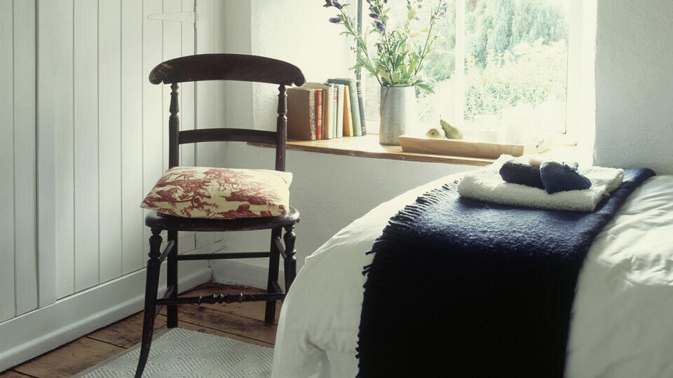     Мужчина ударился мизинцем о стул в своей спальне и сломал шею www.globallookpress.com/Polly Eltes/Narratives