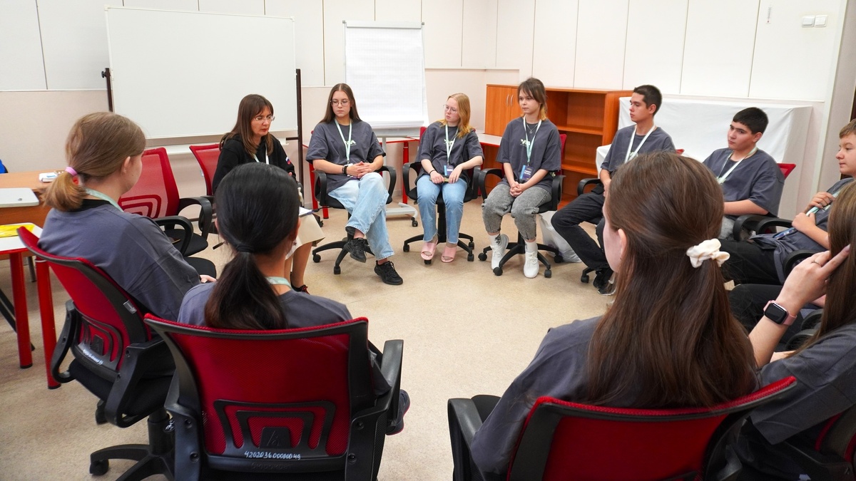    В Урае прошел профориентационный форум для подростков «Профессия с умом»