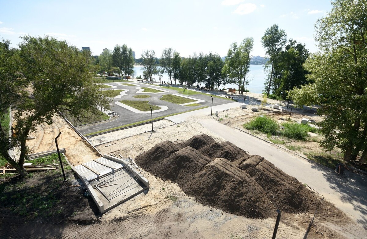 Набережная со стороны левого берега уже отчасти благоустроена  📷
