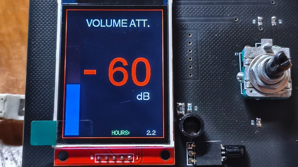 Счетчик времени наработки на дисплее контроллера управления аттенюатором