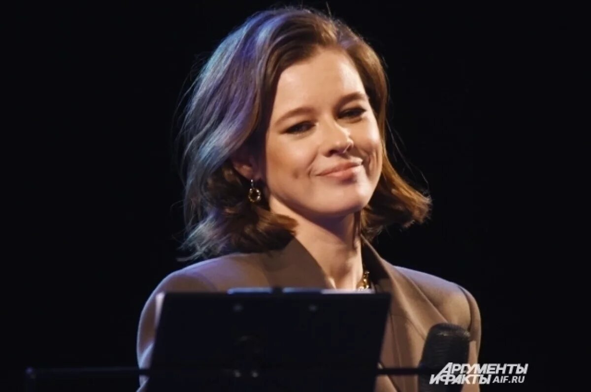    Катерина Шпица опубликовала фото в купальнике на фоне моря