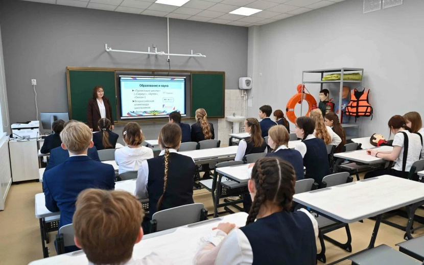    Новый корпус школы открыли в селе Шаркан. Фото: пресс-служба Главы и правительства Удмуртии