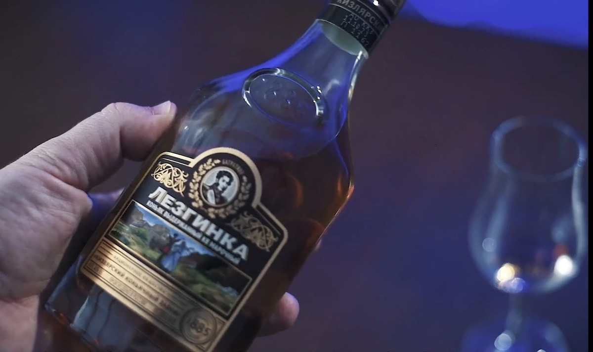 Цена 0.5 ёмкости от 800 до 1000 рублей.