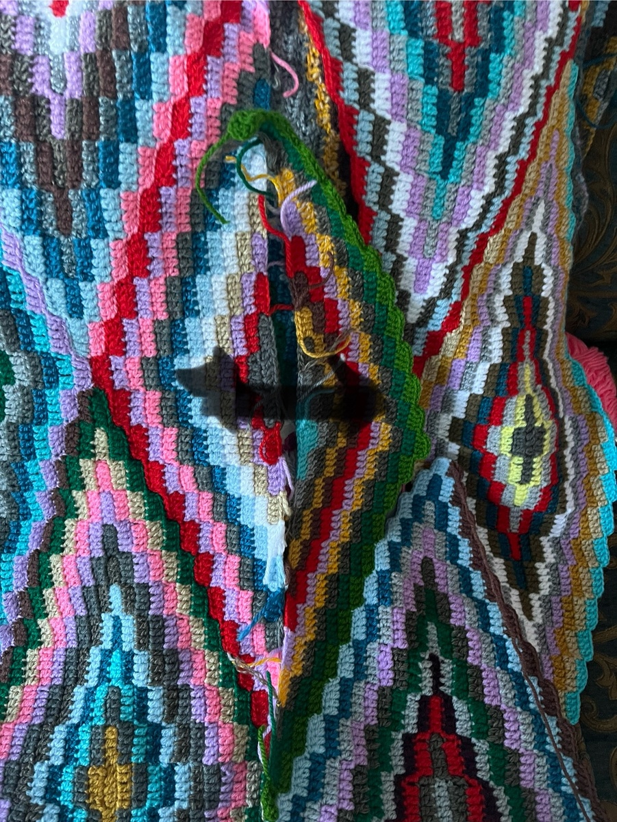 Этот ромб должен совпадать по рисунку, это я так решила.