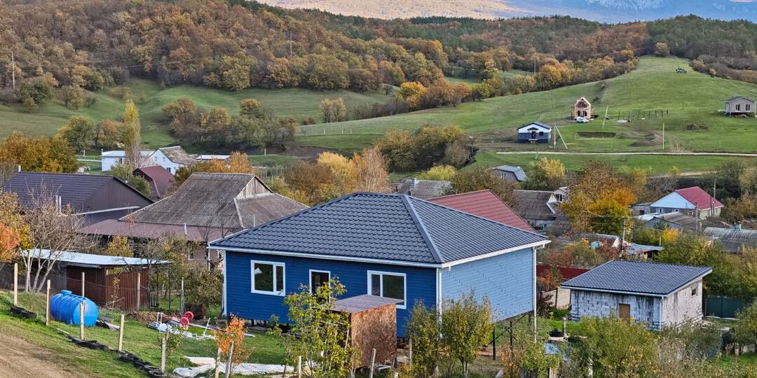 Сип дом в Крыму. Отделка сайдингом.