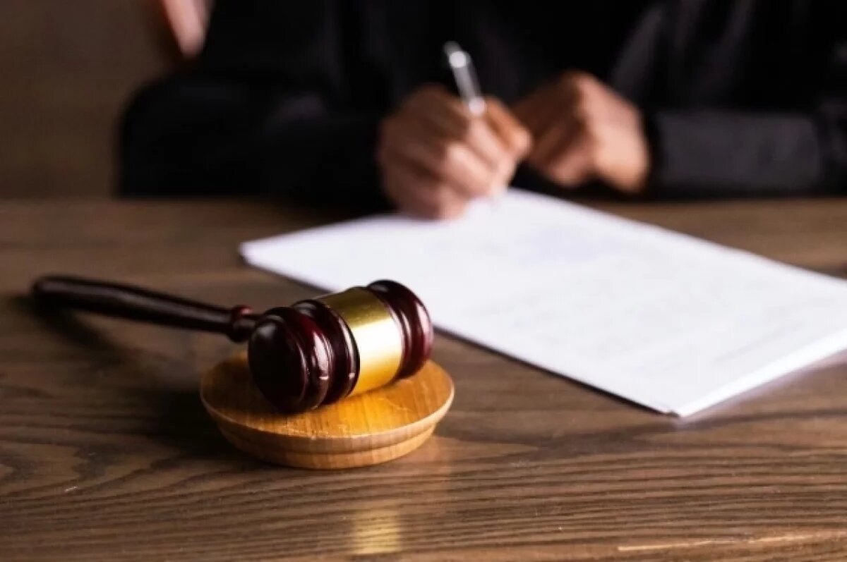    Суд оставил главврача Челнов под домашним арестом