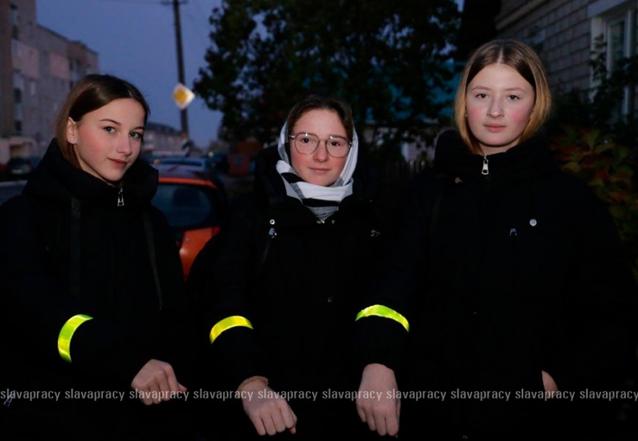     Безопасные каникулы на Копыльщине: ГАИ и ИДН проверили фликеры и ремни безопасности