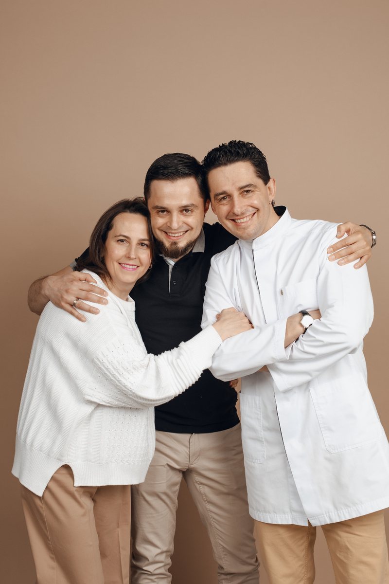 Фотография взята с сайта стоматологии Дмитрович Фэмили https://www.dmitrovich.ru/