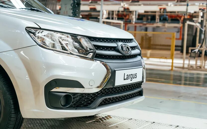    «АвтоВАЗ» приостановил выпуск автомобилей Largus Cross с базовым мотором