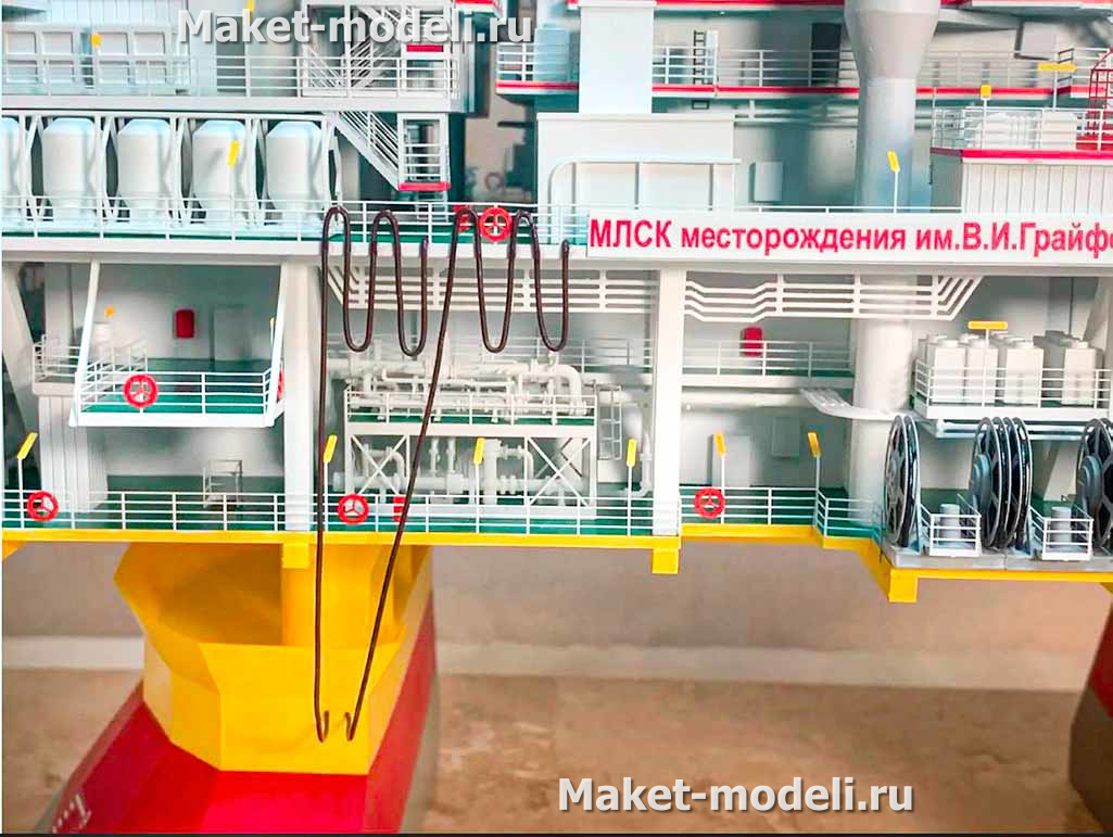 Масштабный макет промышленной буровой установки изготовленной на заказ