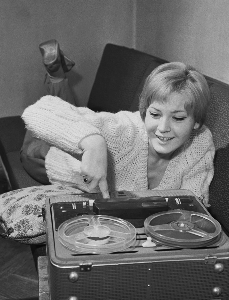 Людмила Максакова