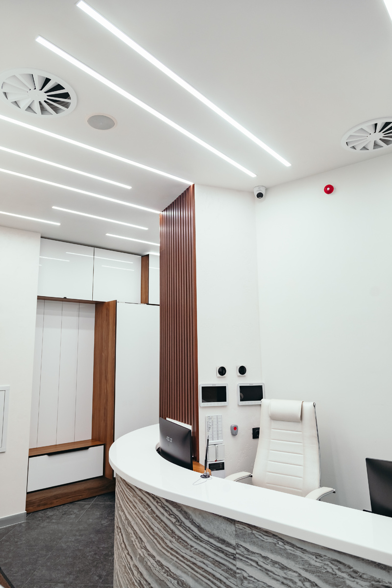 Фотография взята с сайта стоматологии Дмитрович Фэмили https://www.dmitrovich.ru/