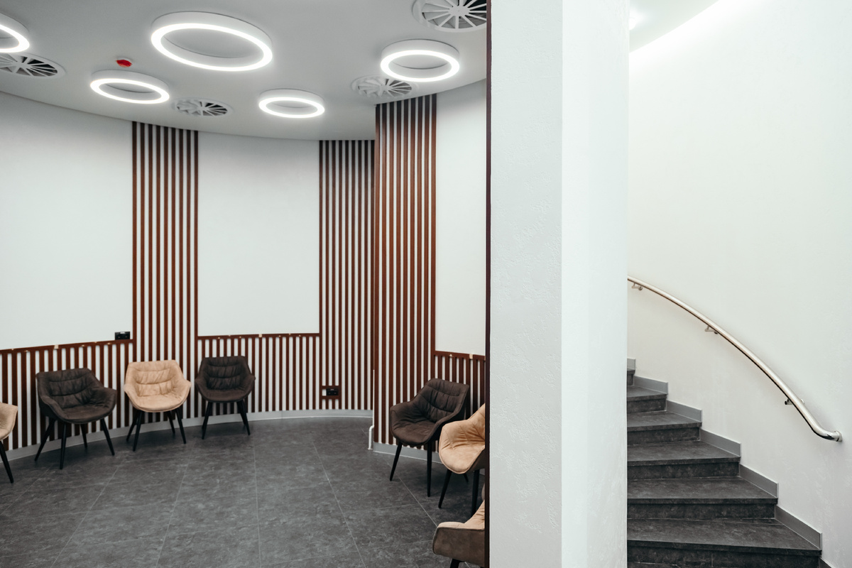 Фотография взята с сайта стоматологии Дмитрович Фэмили https://www.dmitrovich.ru/