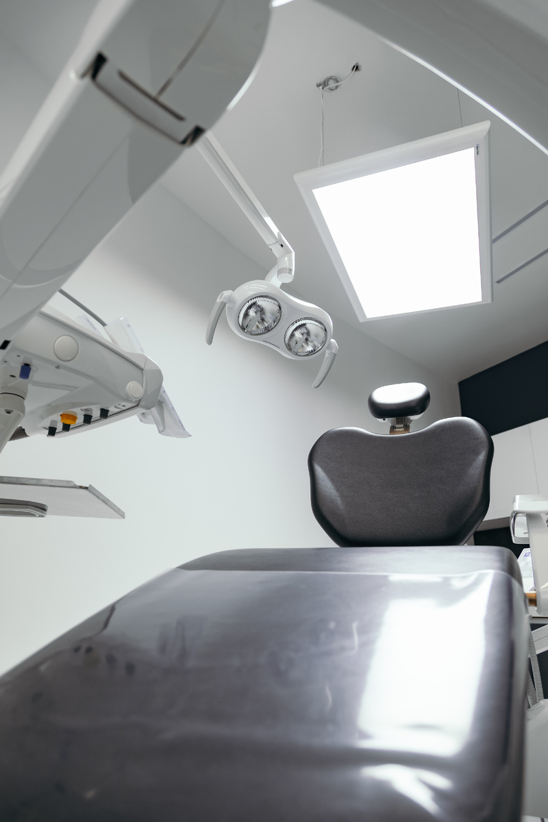 Фотография взята с сайта стоматологии Дмитрович Фэмили https://www.dmitrovich.ru/