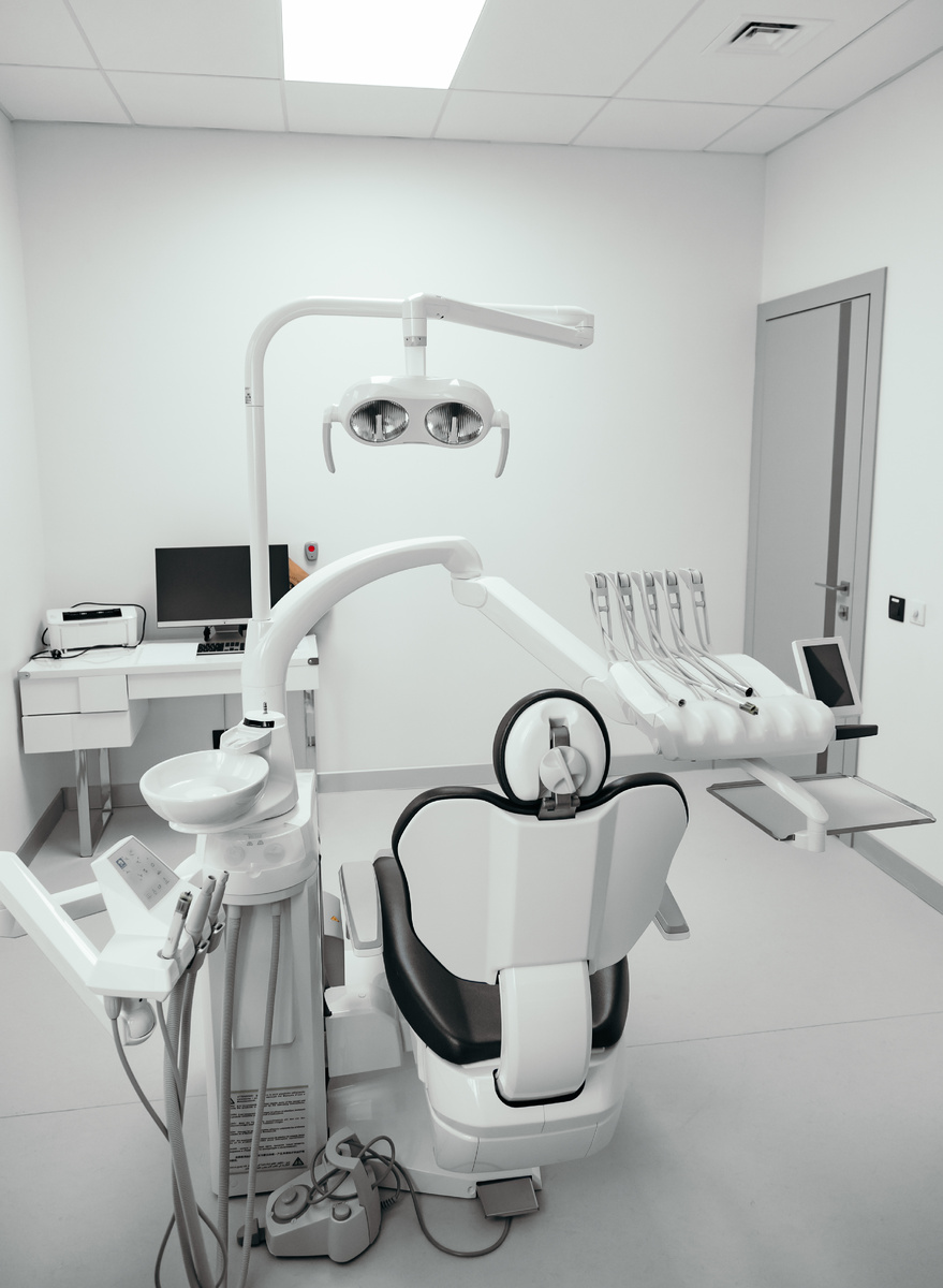 Фотография взята с сайта стоматологии Дмитрович Фэмили https://www.dmitrovich.ru/