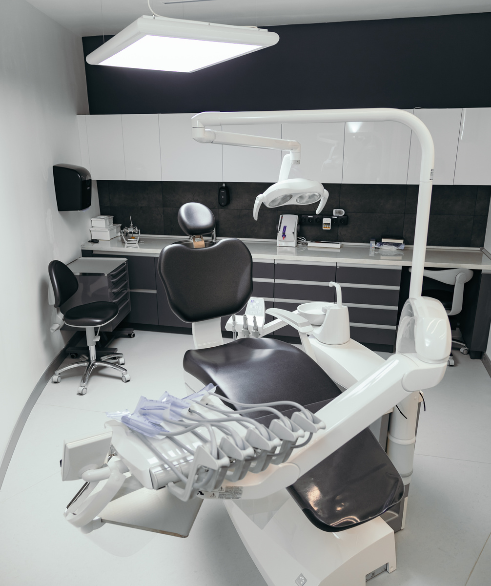 Фотография взята с сайта стоматологии Дмитрович Фэмили https://www.dmitrovich.ru/