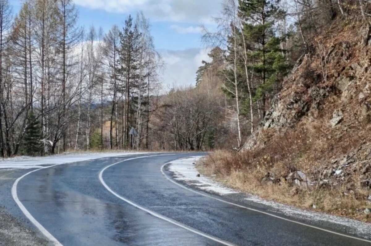    На участках популярных дорог Красноярского края улучшили связь