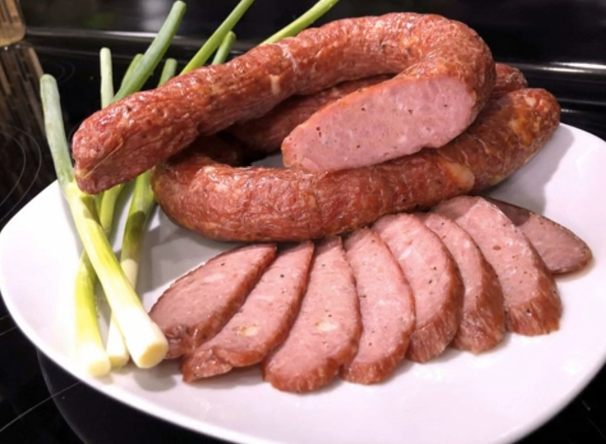 Секрет идеальной краковской колбасы: готовим как профессионалы