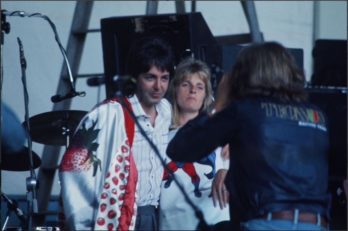 Репетиция Wings в Sydney Myer Music Bowl, 13 ноября 1975 года, Мельбурн, Австралия. Фото: Ко Хасебе.