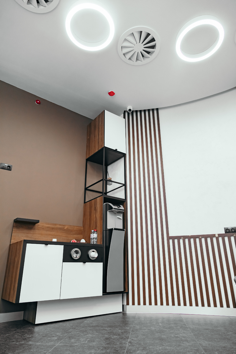 Фотография взята с сайта стоматологии Дмитрович Фэмили https://www.dmitrovich.ru/