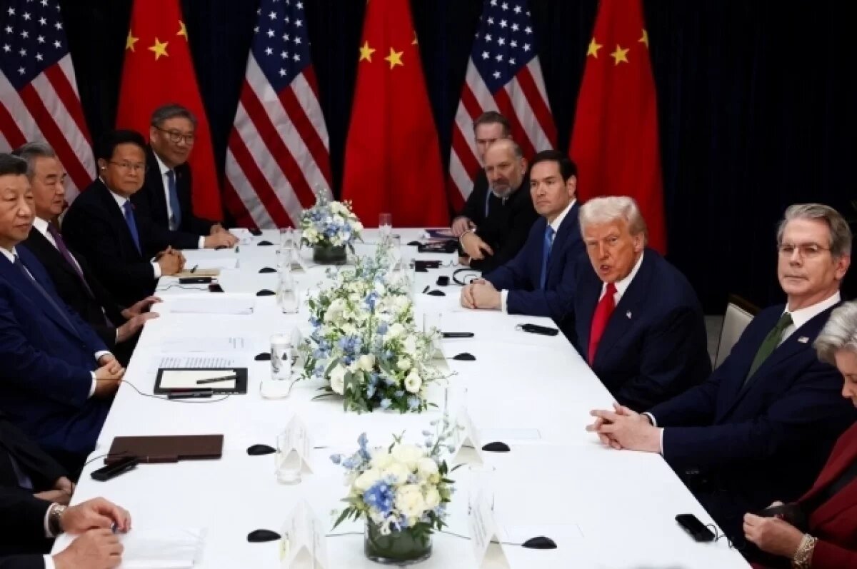    Профайлер Анищенко: Трамп сидел в полуэмбриональной позе на встрече с Си