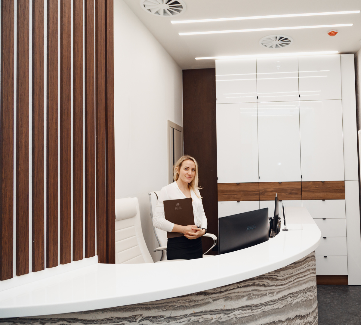 Фотография взята с сайта стоматологии Дмитрович Фэмили https://www.dmitrovich.ru/